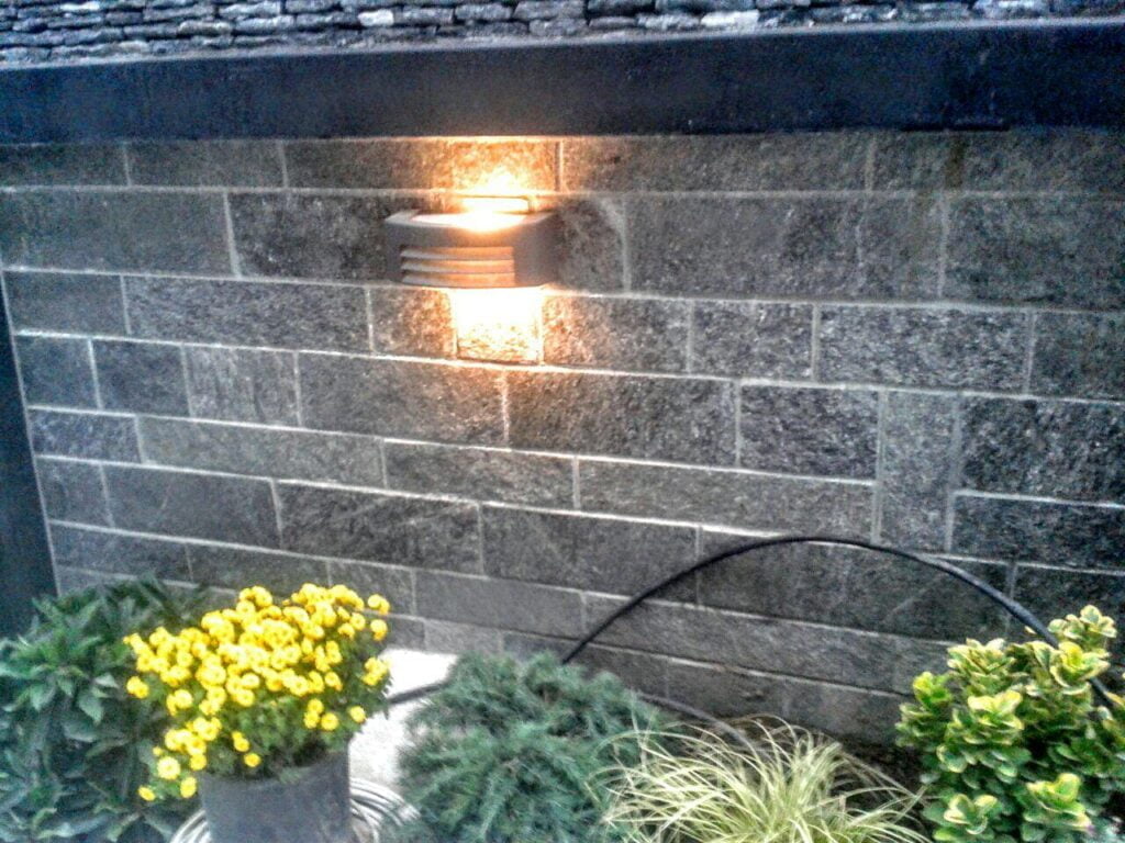 Ebatli Kayrak Taşi 4