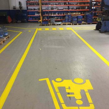 Fabrika içi yol çizgileri